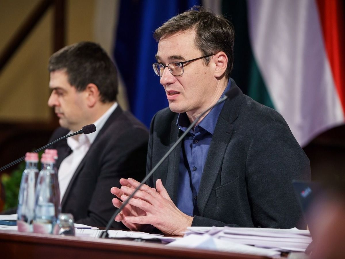 A költségvetési számokkal történő utólagos „okoskodás” válaszokat kíván a Fővárosi Közgyűlésen