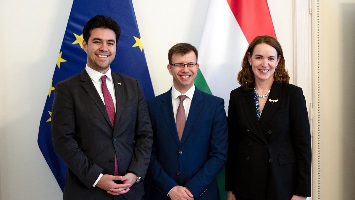 A tengerentúlról is látják: Európát csak Magyarország mentheti meg