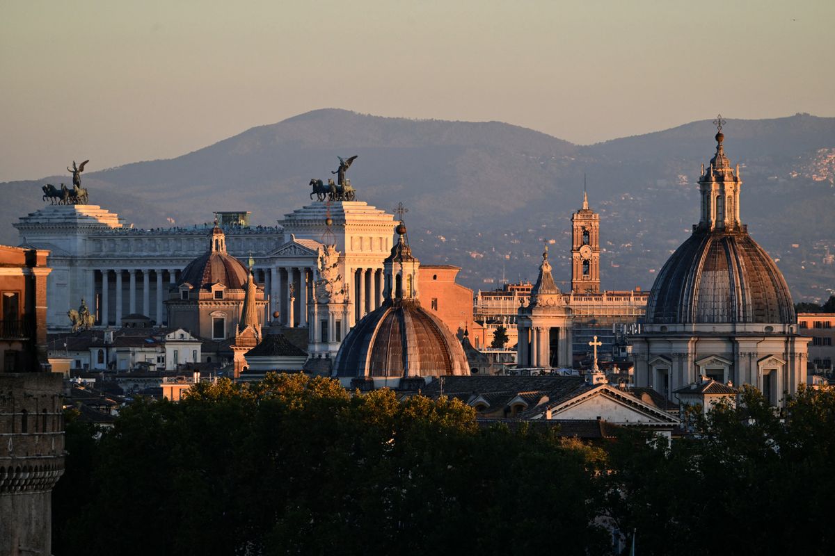 Róma fizet az NGO-nak, az olasz családok pedig ingyen tartják el a migránsokat.