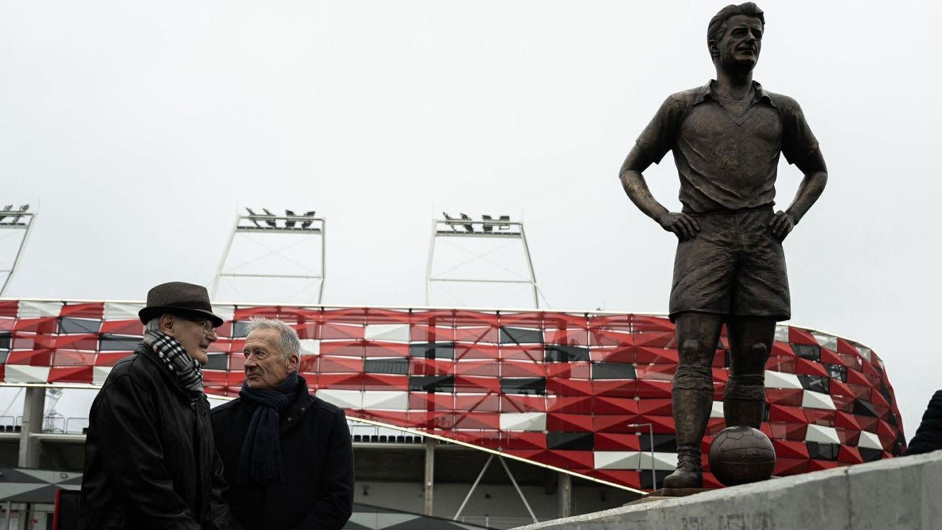 Felavatták Bozsik József egész alakos bronzszobrát