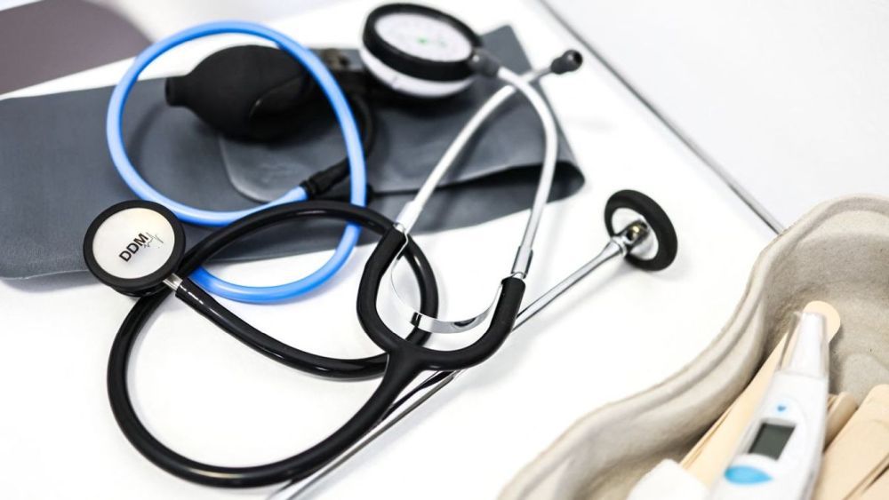 Egészségügy volt Gyurcsány végzete — most Magyar Péterék próbálják meg fizetőssé alakítani