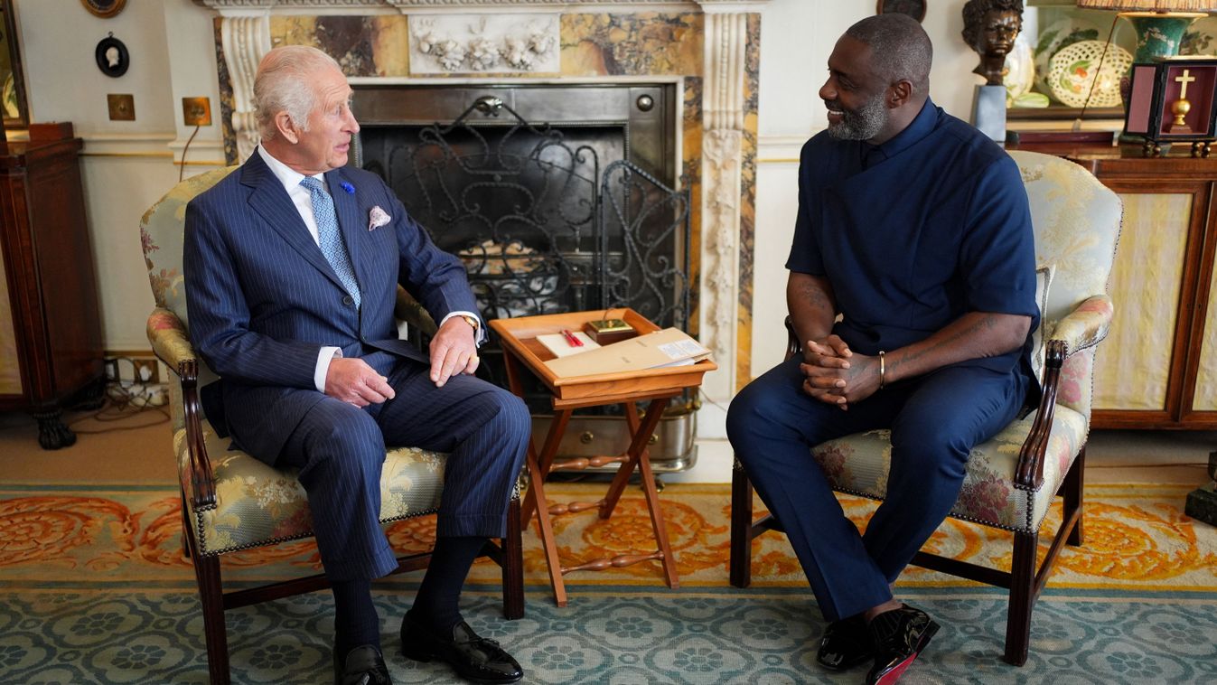 Lovag lett Idris Elba