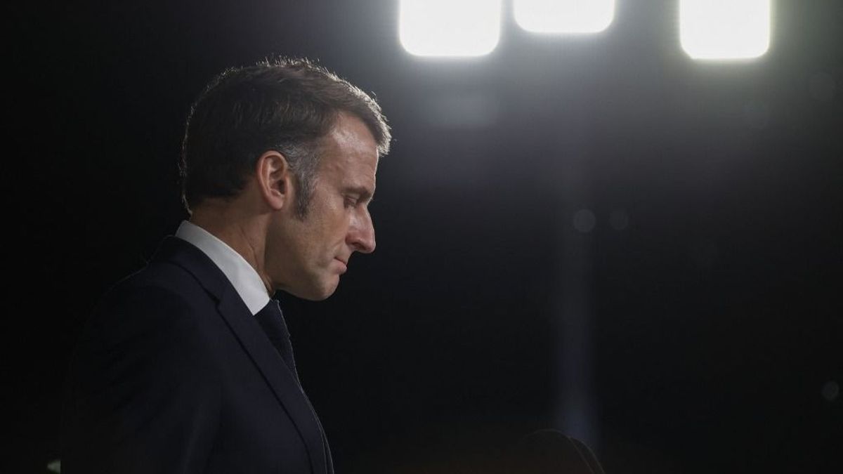 Súlyos lopás áldozata lett Emanuel Macron: több százezer euróval lett vékonyabb a francia elnök tárcája