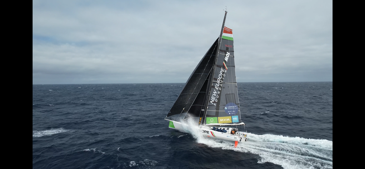 Weöres Szabolcs New Europe