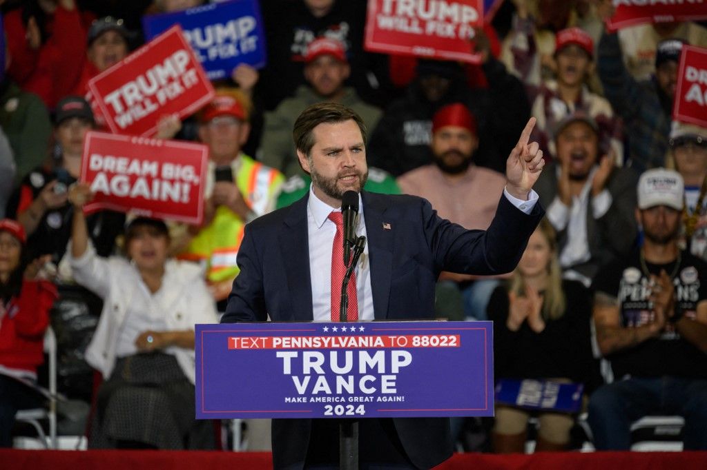 Ki lesz Trump utódja? JD Vance beszédet mond a kampány során. /Ed JONES / AFP