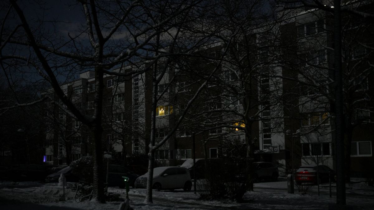 Harag és reszketés Berlinben: a lakosság a kormányzó polgármesteren veri el a port a szélsőbalos szabotázsakció miatt