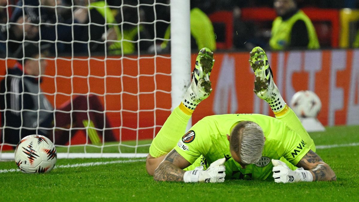 „Matekzseninek kell lennem, hogy öt magyart pályára tudjak küldeni” – Robbie Keane a Nottingham–FTC után