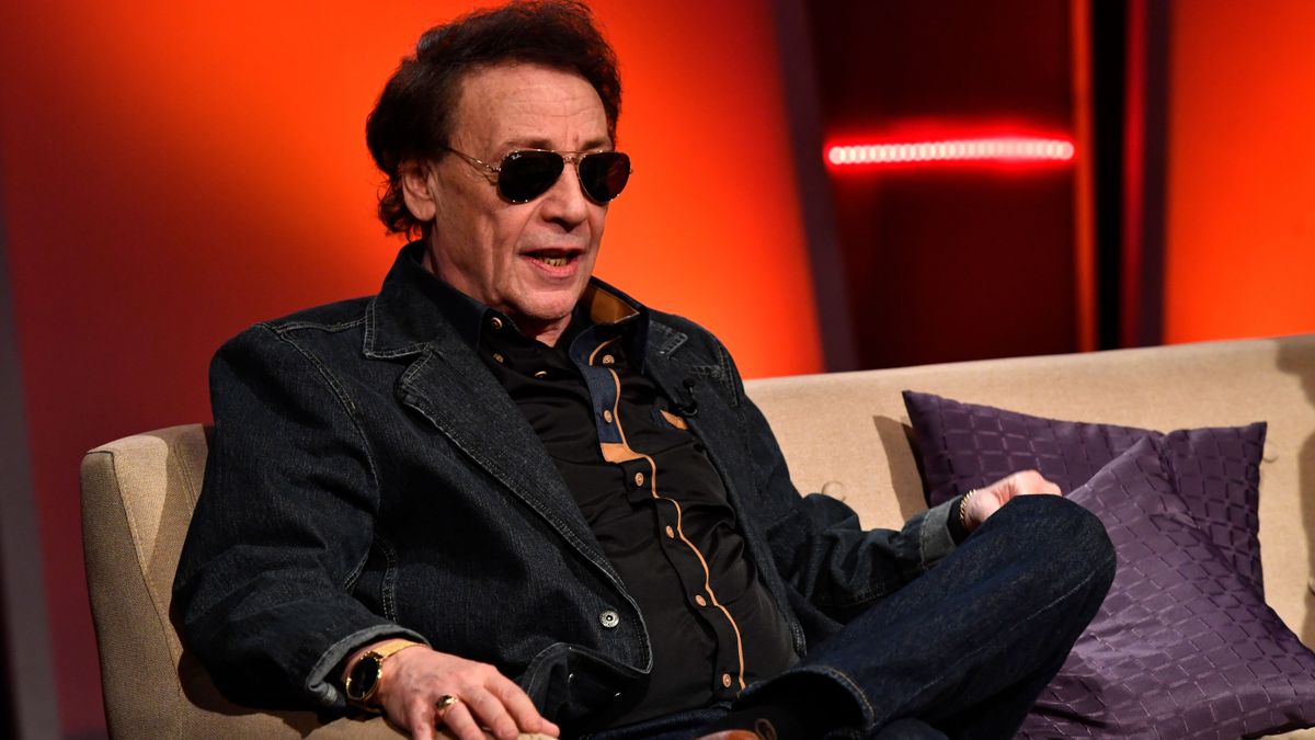 „Komoly küzdelem zajlik” – új részletek derültek ki Fenyő Miklós állapotáról