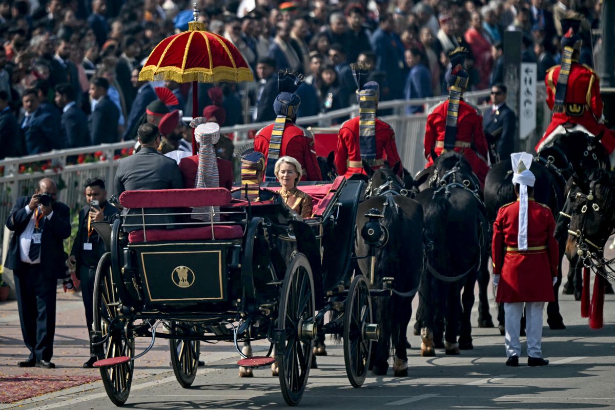 Amerika után India lett az EU új célpontja. Von der Leyen Újdelhiben próbál áttörést elérni az autóimport vámjainál.