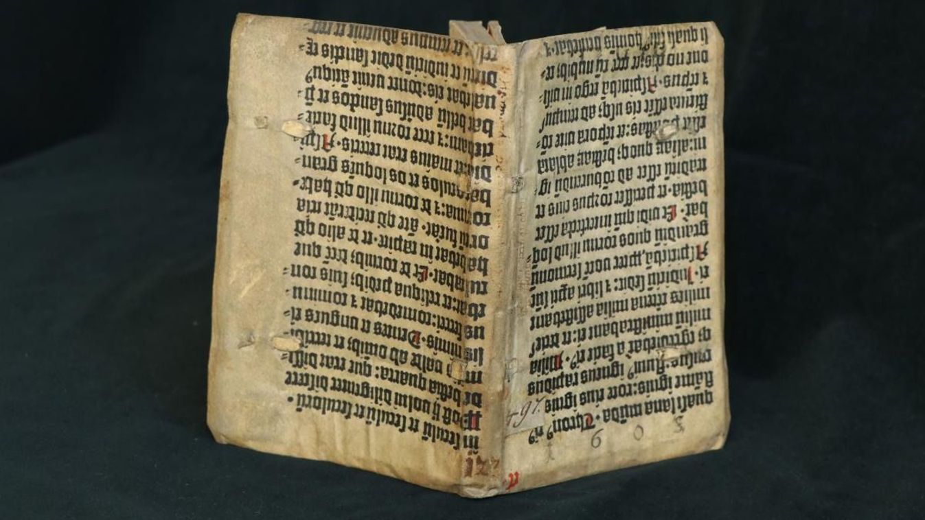 560 éves kincsre bukkantak az Országos Széchényi Könyvtárban