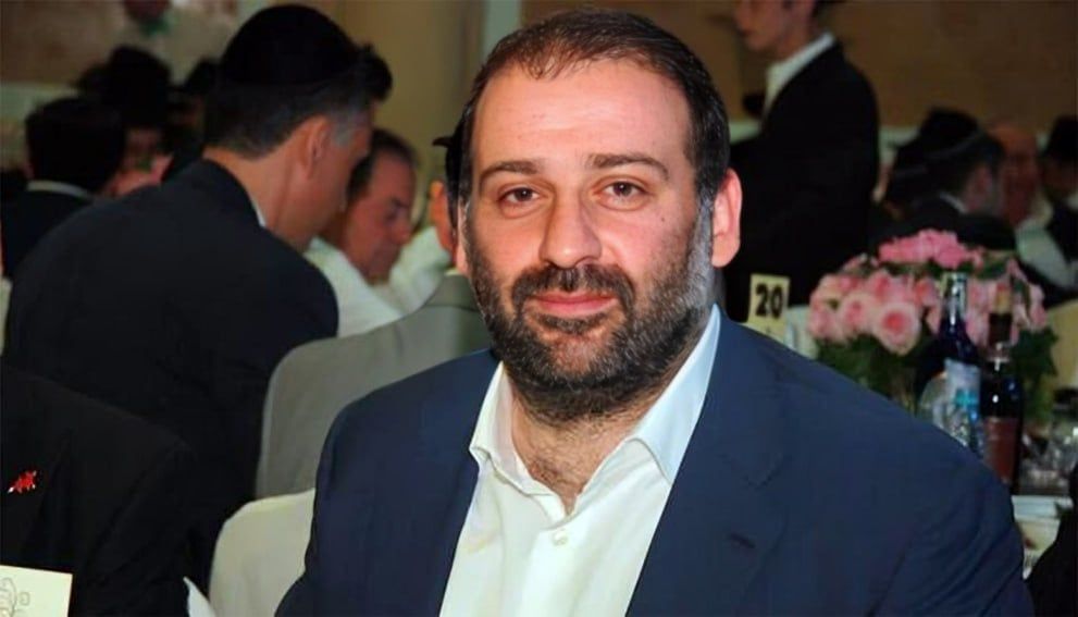 Újabb fordulat az ukrán korrupciós botrányban: fegyverek kerültek elő Timur Mindics, Zelenszkij üzlettársa kijevi lakásából.