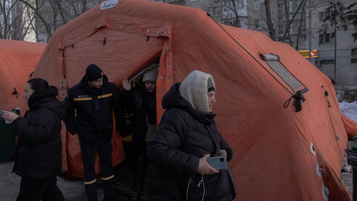 Kijev a katasztrófa szélén áll, Zelenszkij a polgármesterre fogná az összeomlást