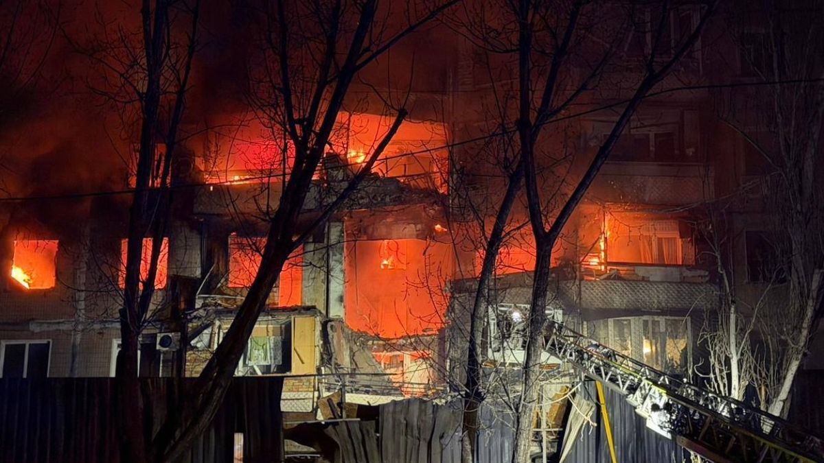 Megsemmisítő üzemmódba kapcsolt Oroszország: kegyetlen pusztulást szabadítottak a kulcsfontosságú ukrán városra az éjszaka