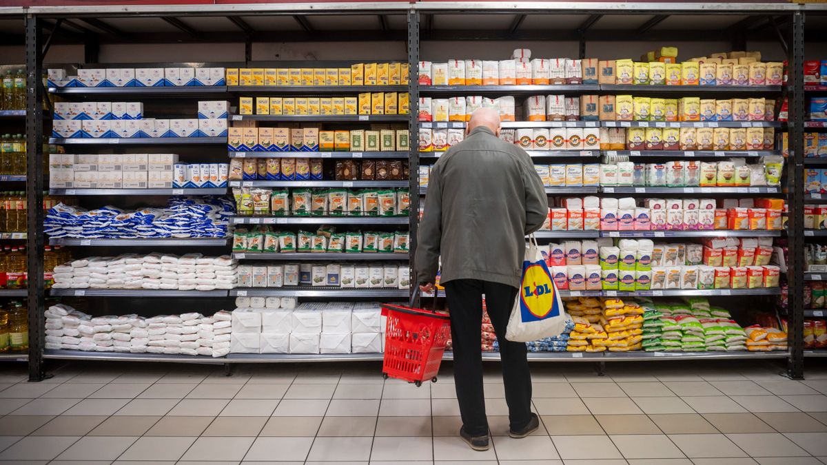 Brüsszel a magyarokra támadt: az inflációs csapda elé löknék a családokat