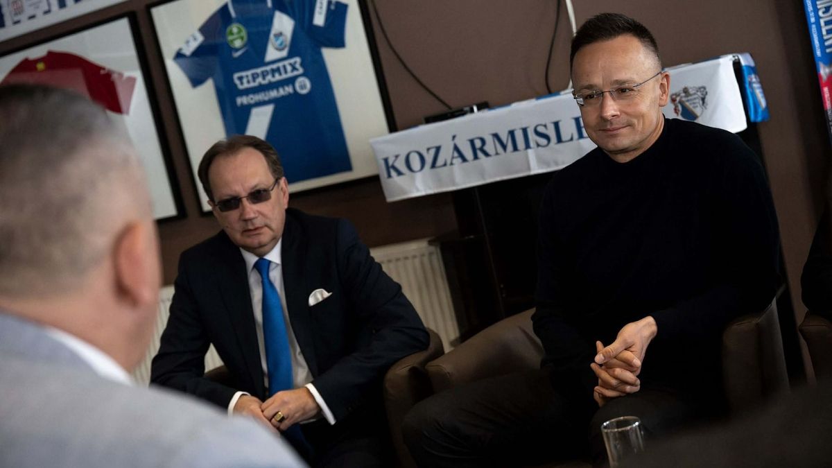 Szijjártó kőkeményen helyrerakta az aktivistát játszó újságírót (VIDEÓ)