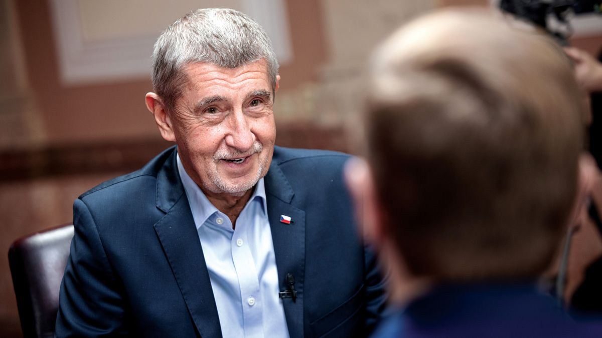 „Orbán Viktor a barátom. Kiválóan működünk együtt, közösen küzdöttünk az országaink érdekeiért” – Andrej Babiš a Mandinernek