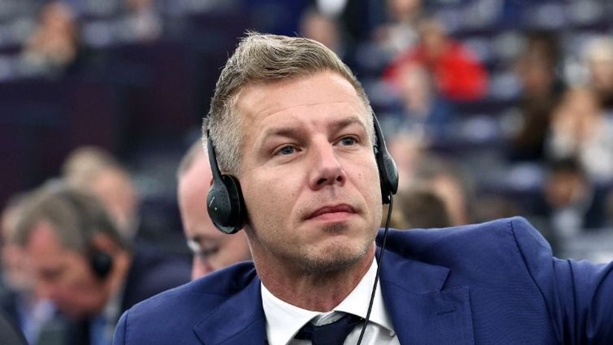 Peti nem tud nemet mondani Brüsszelben