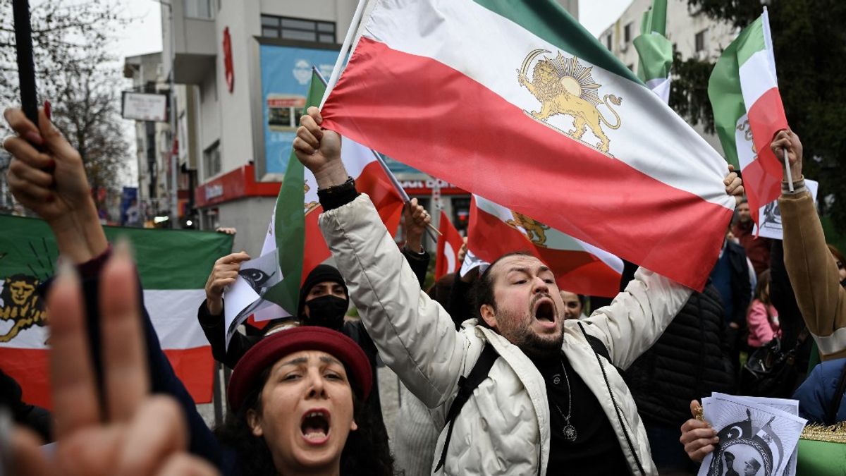 Parászka Boróka és a felelőtlen hangulatkeltés anatómiája