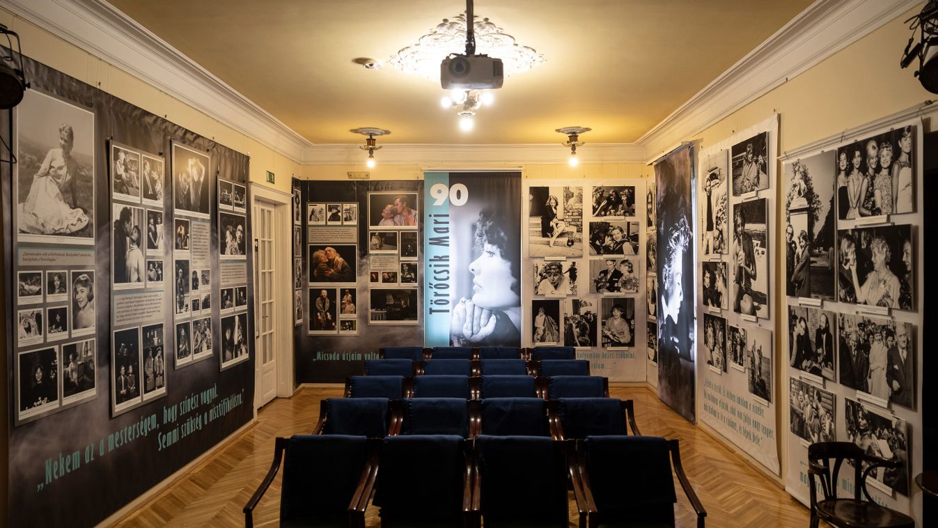 Romlatlan természetesség jellemezte mindig