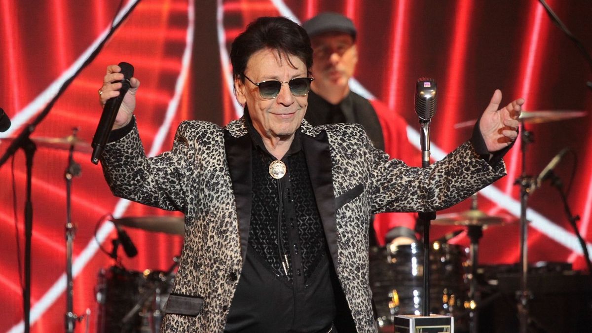 Megtört a csend: fontos hírek láttak napvilágot Fenyő Miklós állapotával kapcsolatban