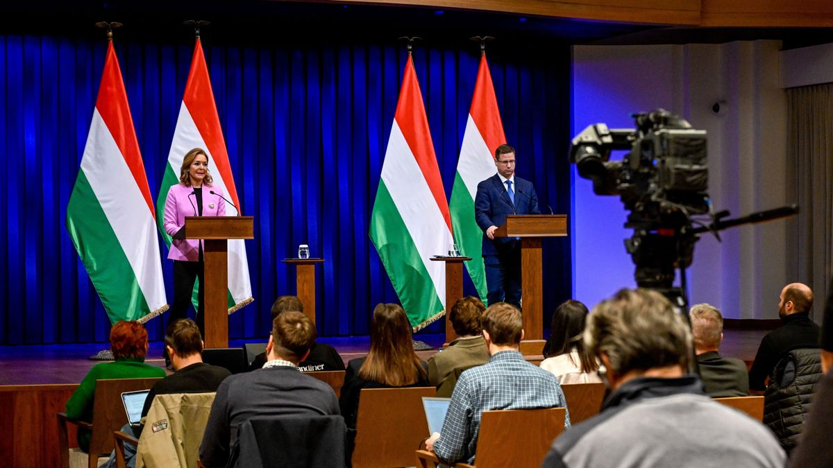 Itt vannak a legújabb részletek a januári rezsistopról! – élőben a Kormányinfó! (VIDEÓ)