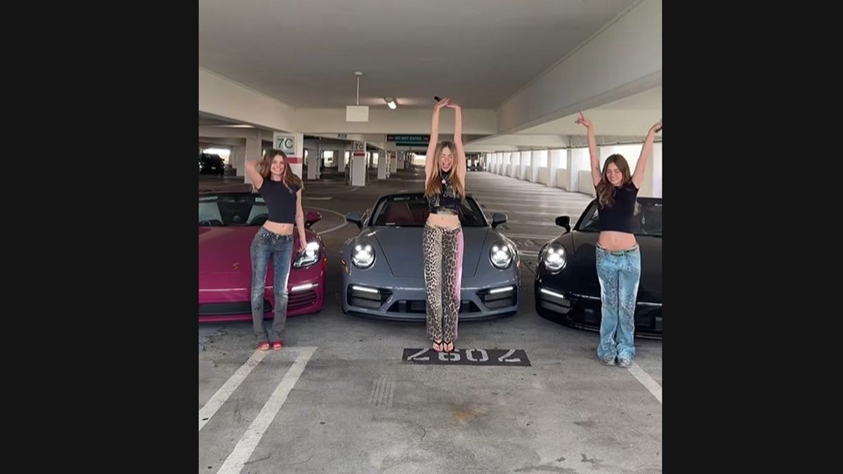 Ukrán onlyfans „modellek” melltartó nélkül hirdetik, milyen szép hely a szétlőtt Ukrajna, Zelenszkij neve is felmerült