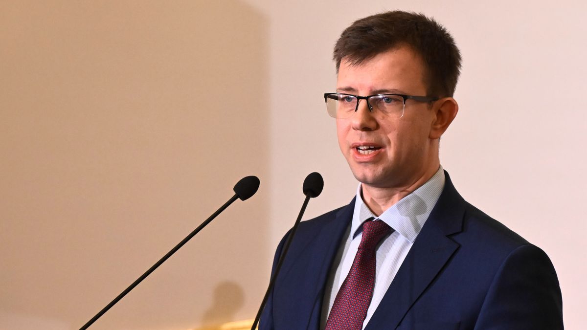 Bóka János: Brüsszel ránk erőltetné a migrációs paktumot