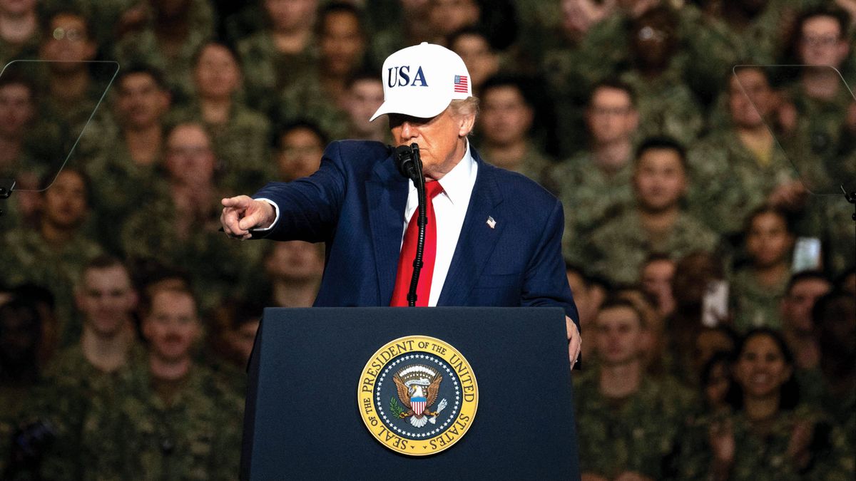 Fordulat fordulat hátán: Donald Trump irtózatos tempóban és alapjaiban írja át a hazai és a nemzetközi politikát