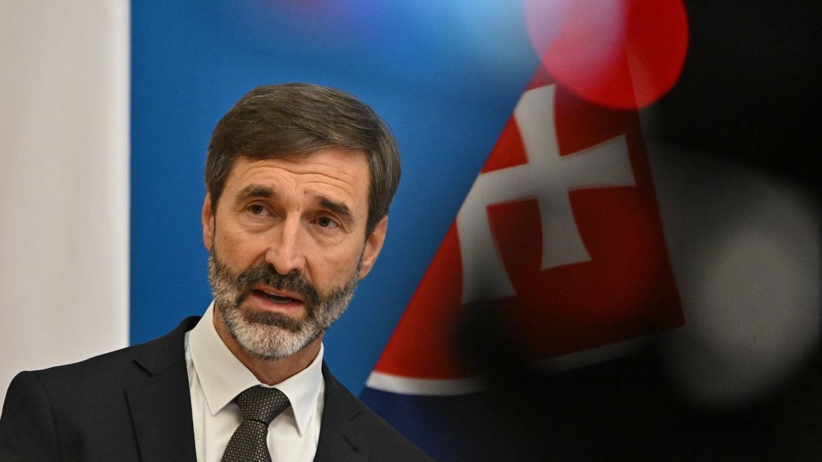 A szlovákok óvatoskodnak: nem tudják, belépjenek-e a Béketanácsba