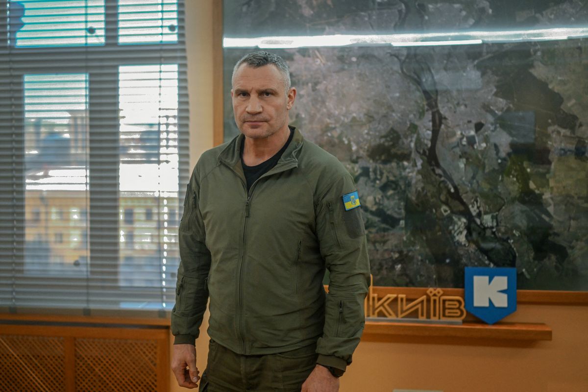 Kijev lakói a túlélésért küzdenek a tél közepén, Vitalij Klicsko szerint humanitárius katasztrófa fenyeget.