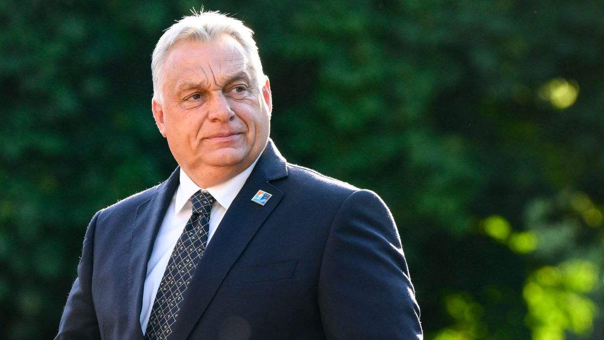 Durván beleszállt Orbán Viktorba a volt kancellár