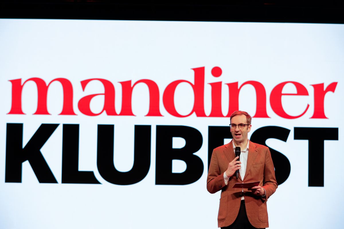 Szalai Zoltán, a Mandiner lapigazgatója a Klubesten kijelentette, hogy a következő hetekben a hazai és a nemzetközi történésekről még alaposabban és még exkluzívabban számolnak majd be