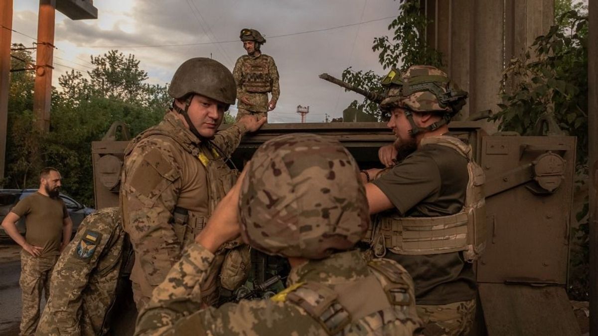 Tragédiába fulladt az igazoltatás: kézigránátot dobott a sorozó tisztek közé az ukrán férfi