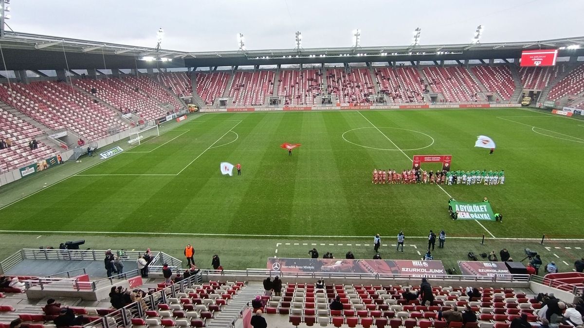 Bojkott Miskolcon: a sötét időket idézi meg ez a fotó