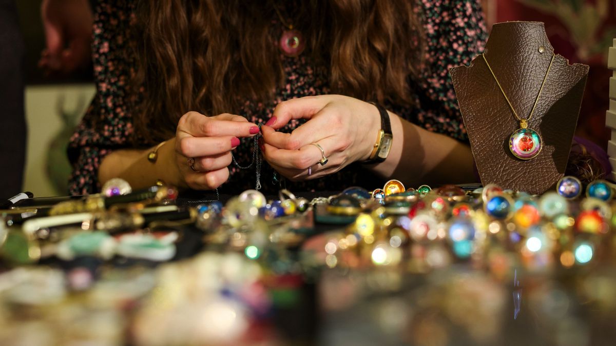 Kortárs iparművészek mutatkoznak be a Petőfi Irodalmi Múzeumban