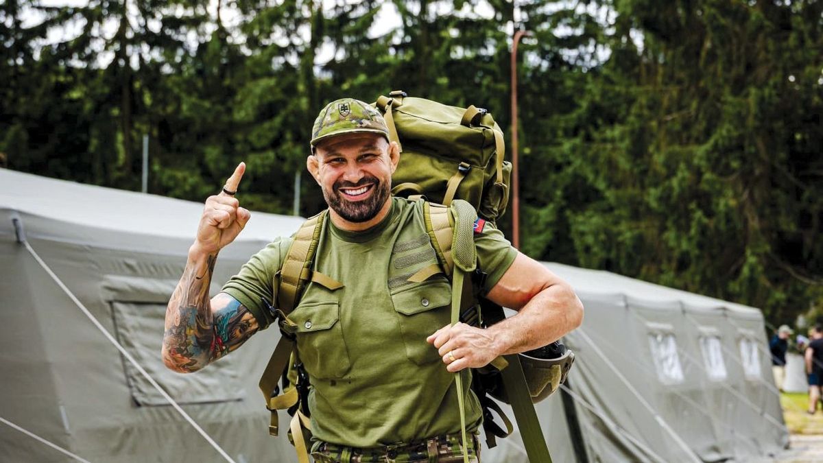 Orbán Viktorral ugyanazokat az elveket valljuk, biztosan jóban lennénk – Végh Attila MMA-világbajnok a Mandinernek