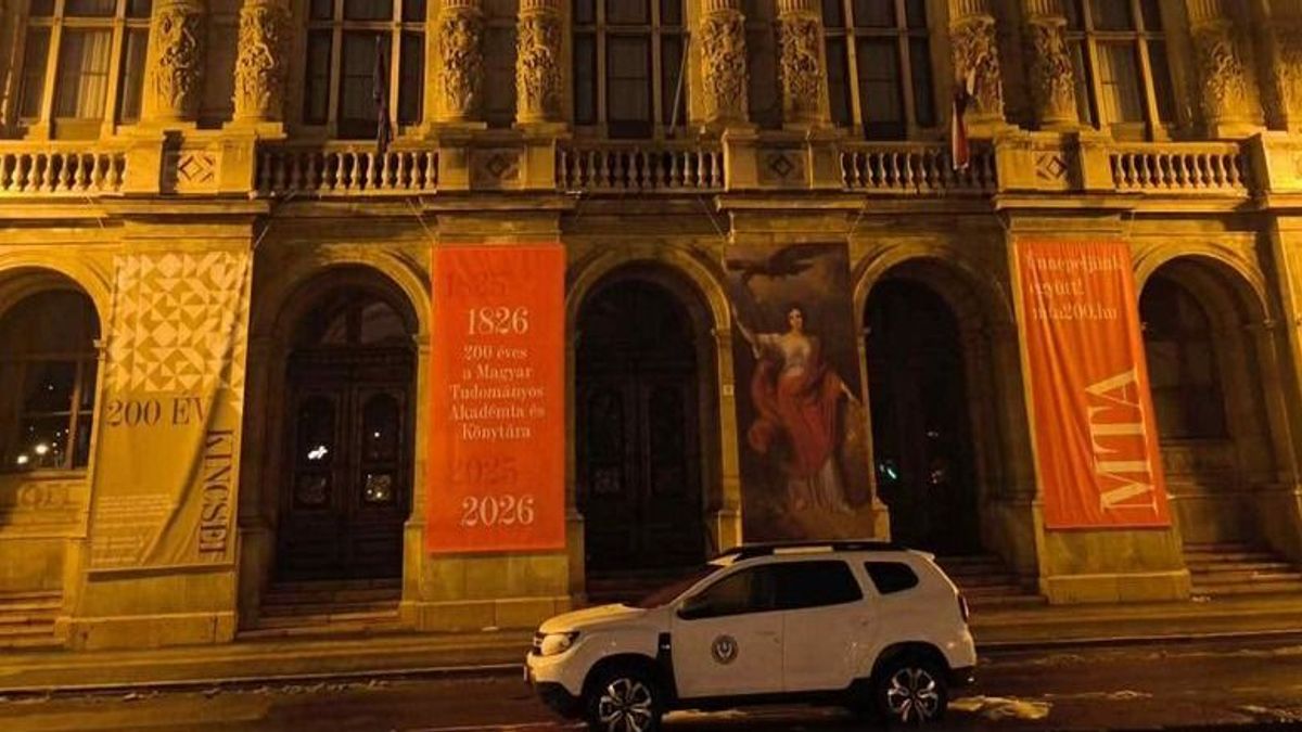 Olvasónk küldte: hány PhD kell ahhoz, hogy le tudja az MTA írni helyesen azt, hogy könyvtár? (FOTÓ)