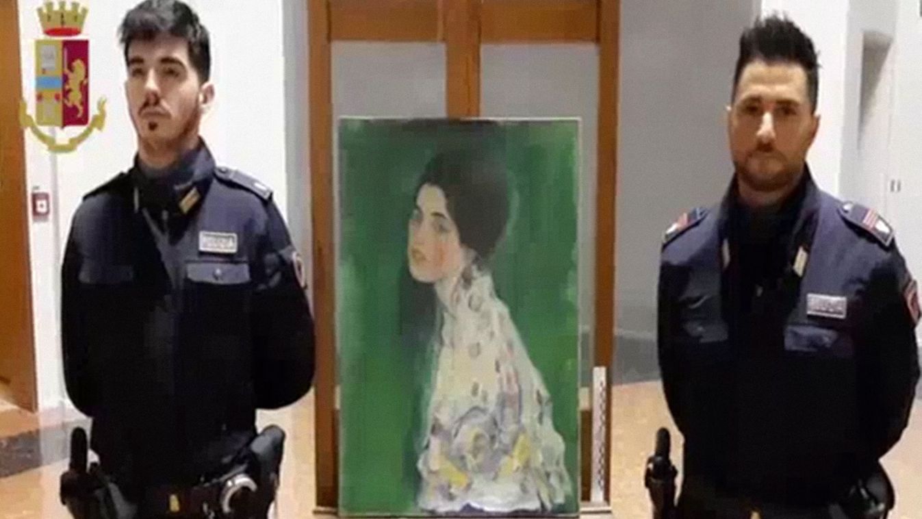 Merész bakfisból illedelmes hölgy