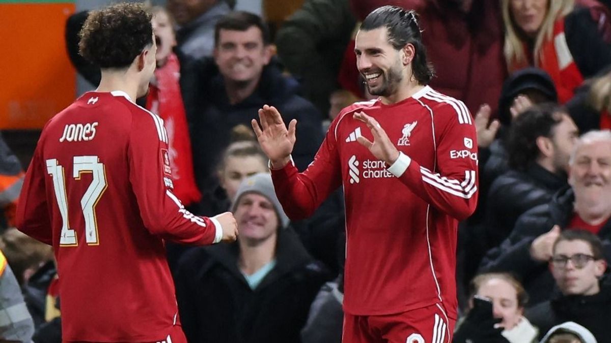 Szoboszlai újabb bombagóllal jelentkezett a Liverpoolban – nézze meg videón!