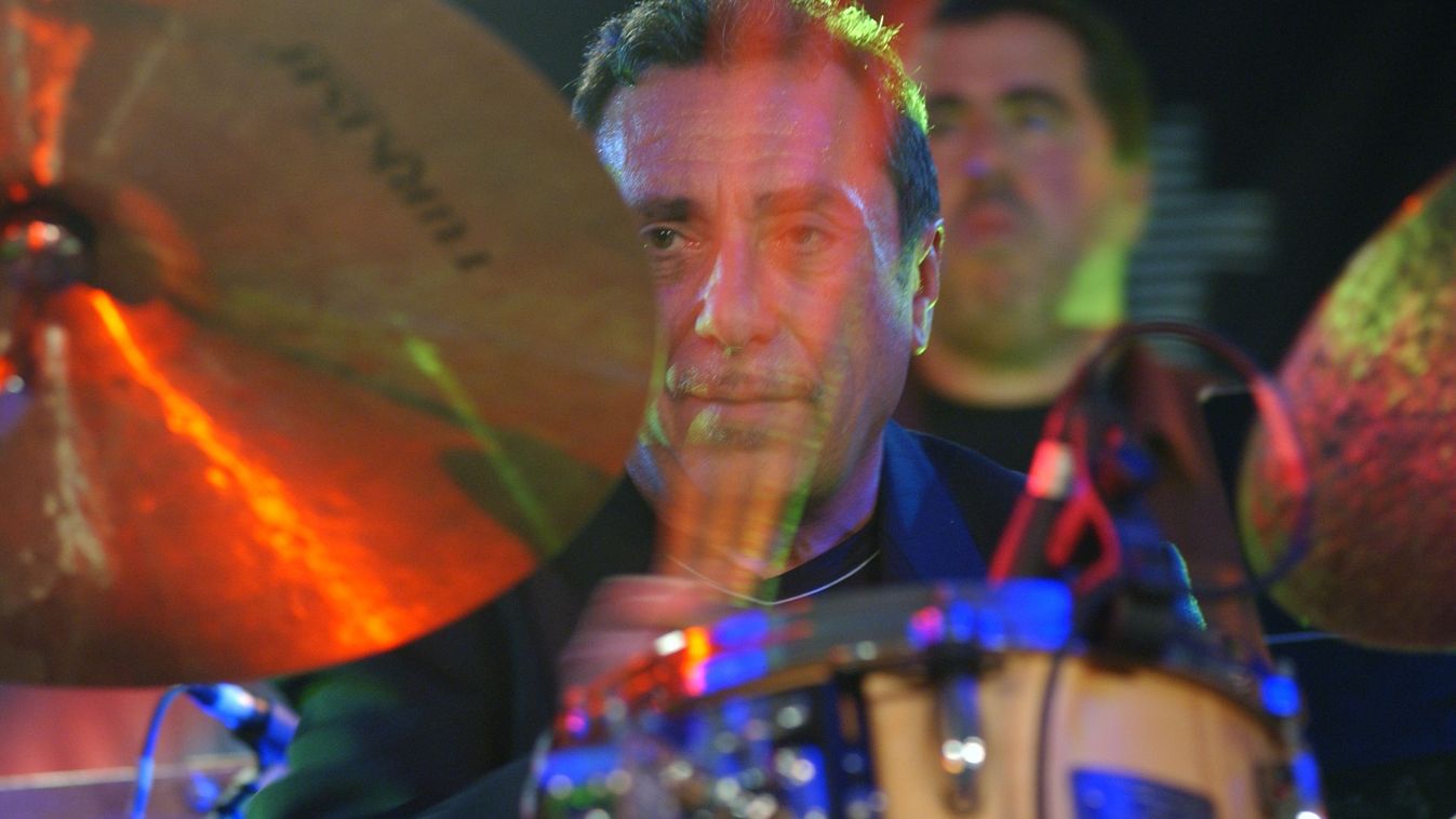 In memoriam Kőszegi Imre