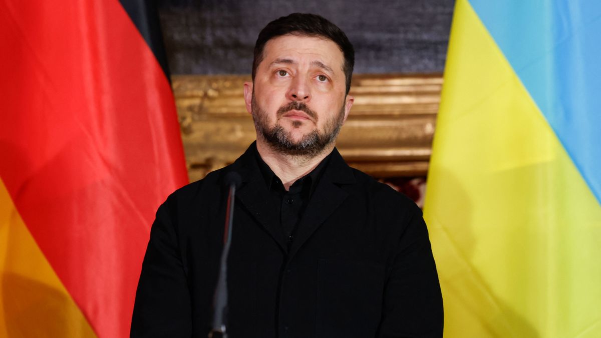 „Mint egy ostoba csavargó” – kíméletlenül kiosztották Zelenszkijt a müncheni botrány után