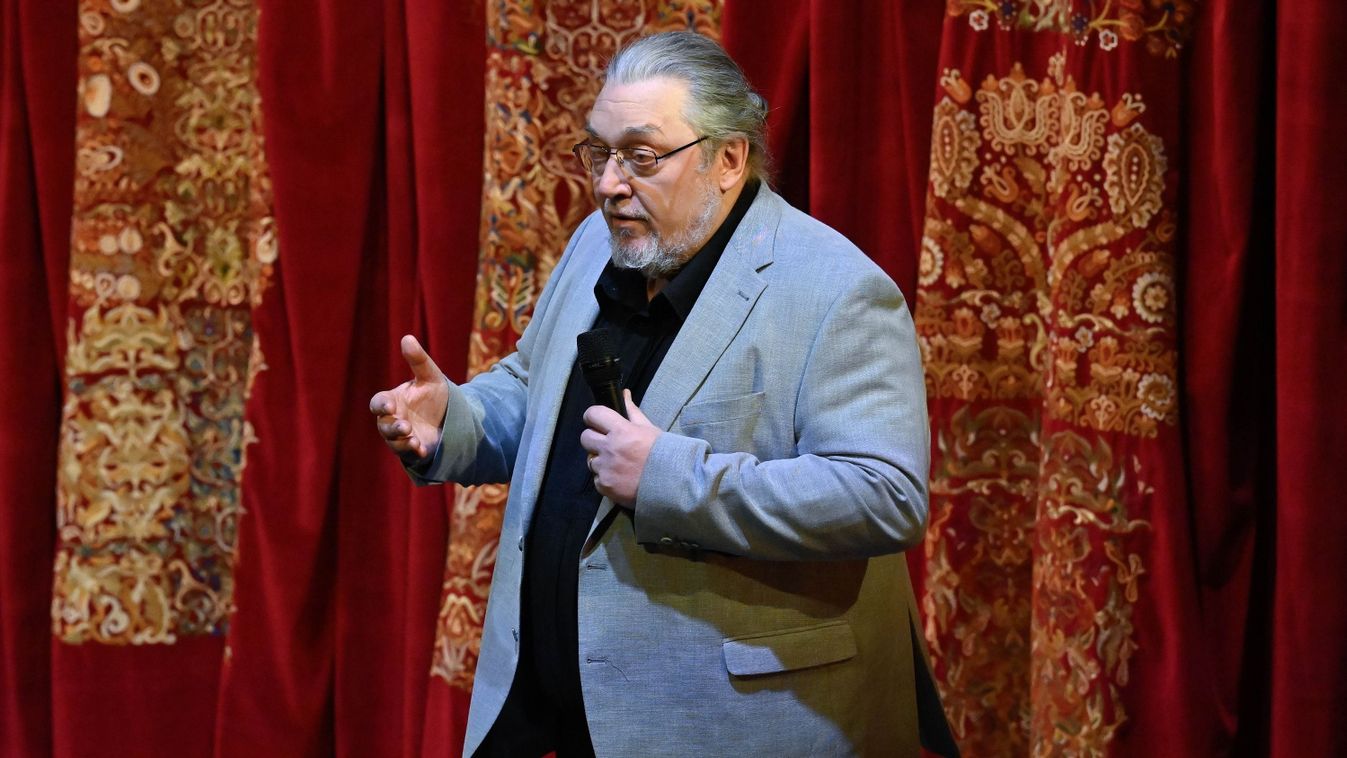 Novemberben mutatják be az Úri muri, megazisten! című filmet