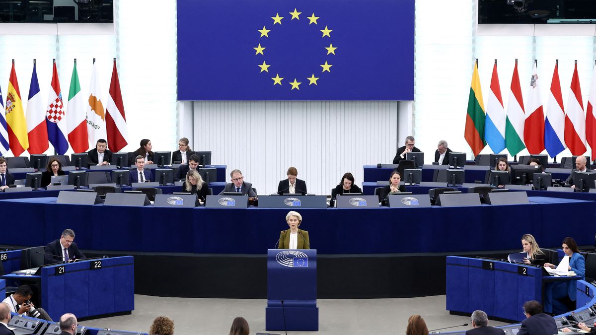 Totális háborús készülődés: beindult a nagyüzem, ömlik a pénz a rakétákra – Von der Leyen nem áll meg 150 milliárdnál!