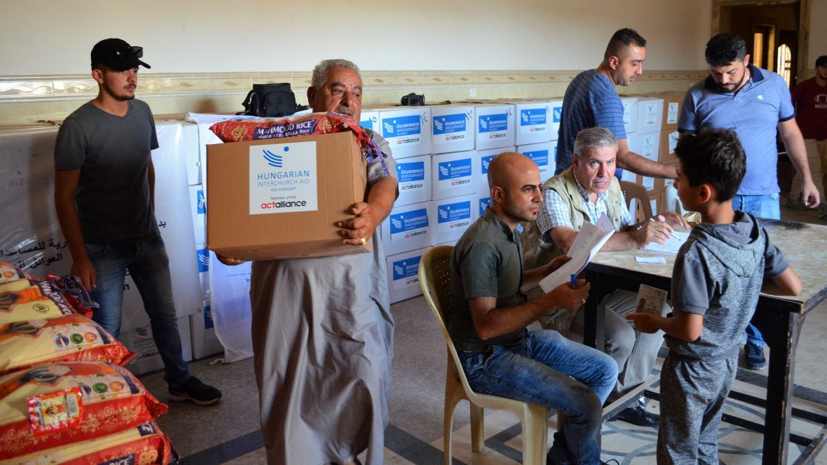 Végre legalább néhányan néhányan hazatérnek Irakba a „nyugati kaland” után, ráadásul magyar segítséggel!