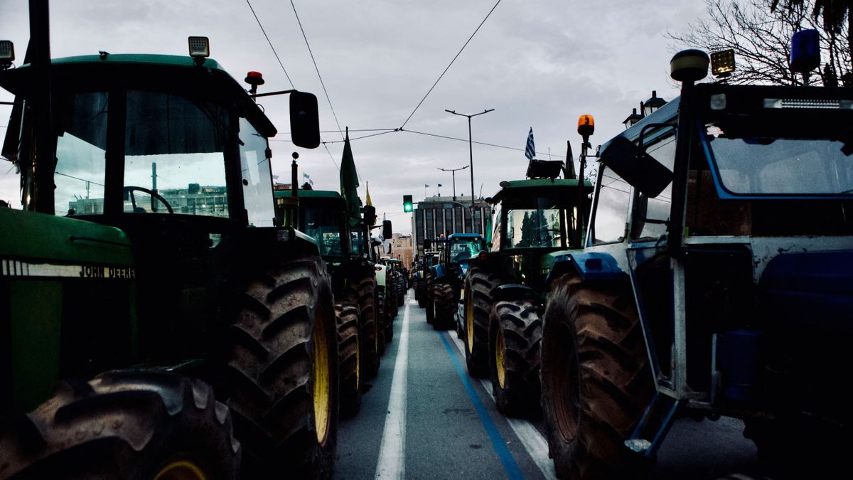 Ursula von der Leyen Ukrajna támogatásával foglalkozik, miközben már az EU szomszédjaiban is pattanásig feszült a helyzet Brüsszel miatt