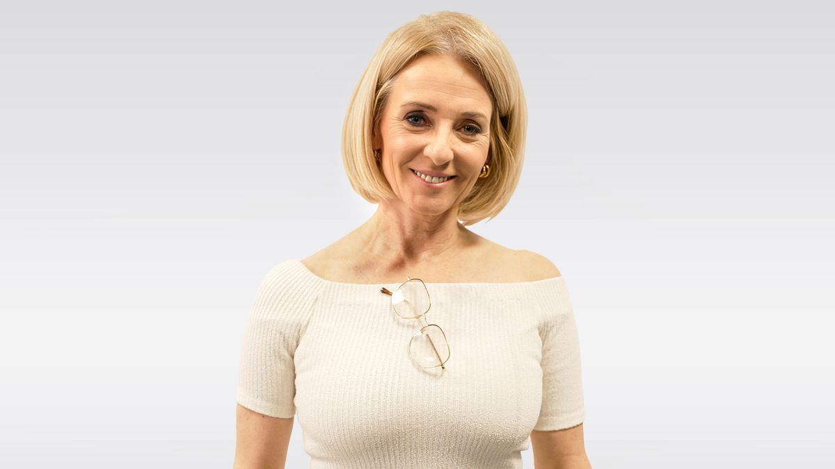 „Régen rossz, ha valaki saját magát kiáltja ki megváltónak” – Marsi Anikó a Mandinernek