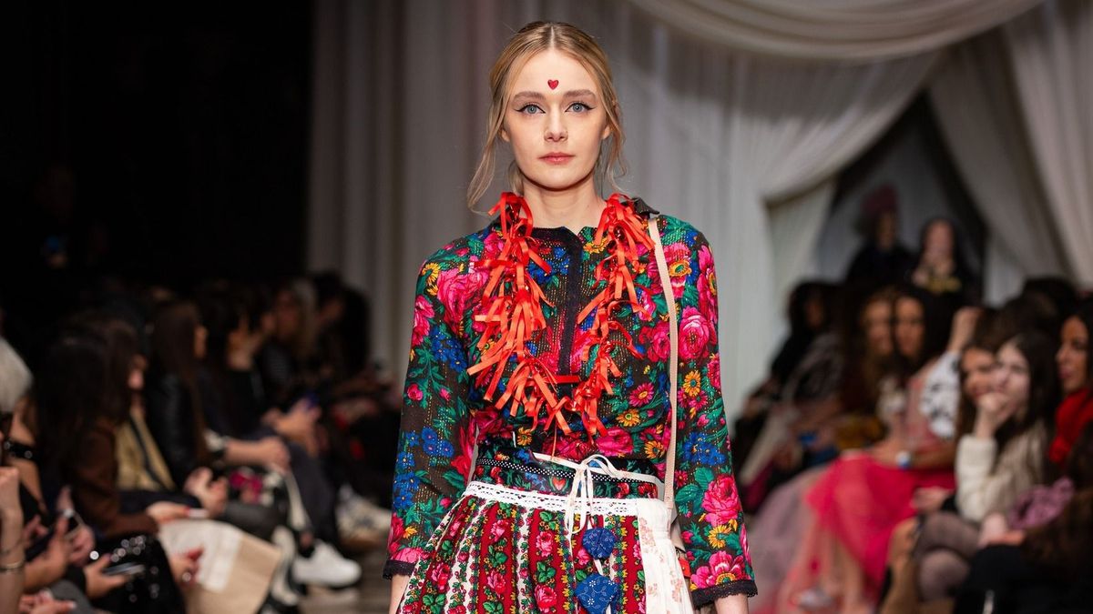 Modellek lepték el a Szépművészeti Múzeumot – exkluzív helyszínen zárult a divathét