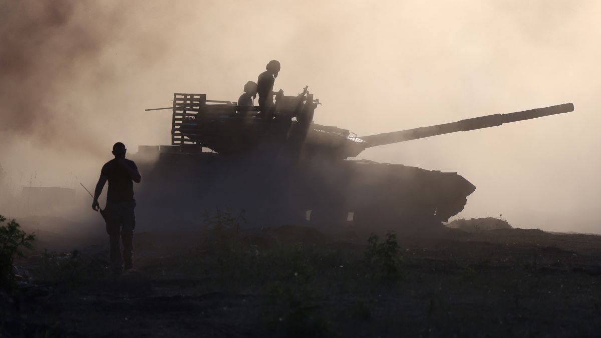 Magyarországra mutogatnak, de valójában Nyugat-Európa olajozza az orosz hadi gépezetet – szó szerint