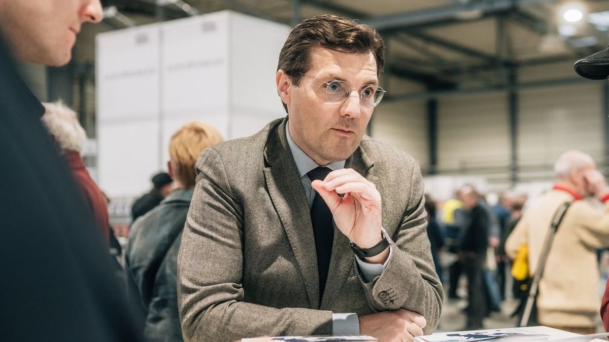 Ez igen: Orbán Viktort nevezte követendő példának egy német európai parlamenti képviselő!