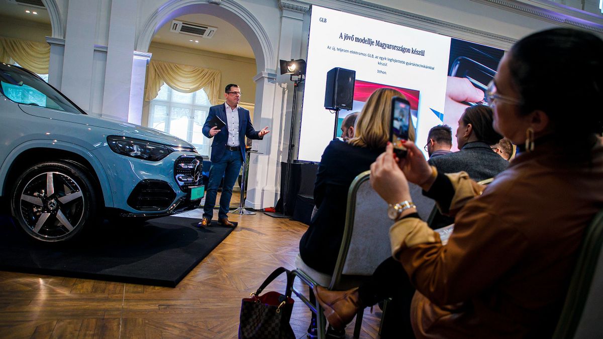 Magyar segítséggel készül hatalmas tűzijátékra a Mercedes – Budapesten üzentek a világnak a németek